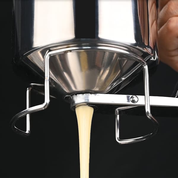 Rustfritt stål 680ML Røre-trakt Egnet for baking av cupcakes og vafler