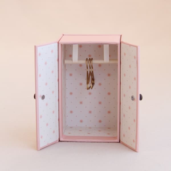 Samlerobjekt Miniature Skab Møbler Garderobe Figur Til Kugleledsdukker