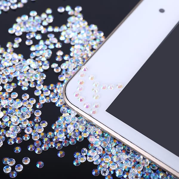 5000 stk. Hvit Gradient Flat Back Gems Runde Krystall Rhinestones for DIY Neglekunst