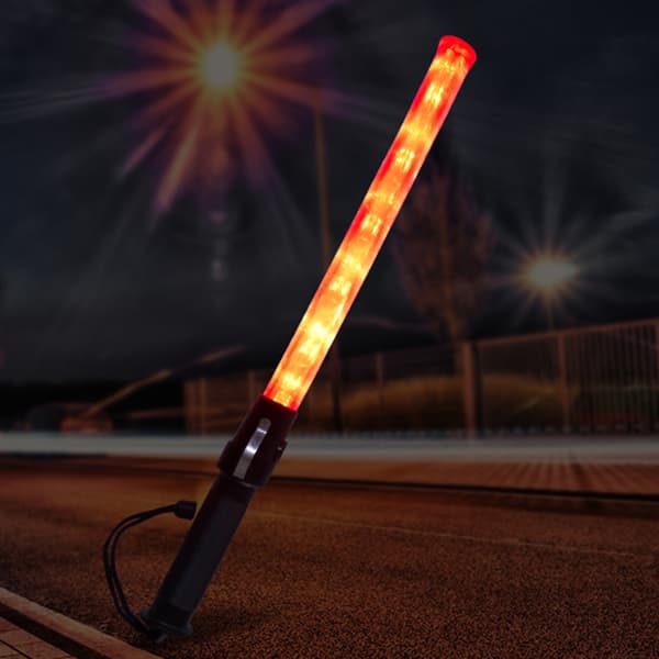 Muovinen liikennevalo Tehokas LED-taskulamppu 3 tilaa Strobe-asetus