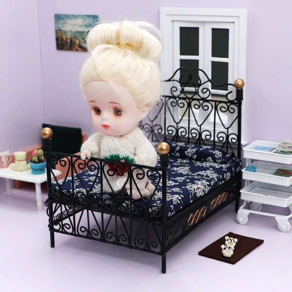 1:12 Dollhouse Miniatyr dubbelsäng Modell för Doll House Möbler i europeisk stil