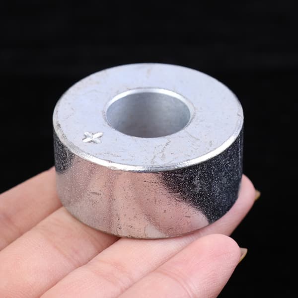 Reparationspar för bilbatteripol med 1,8 cm centrumöppning