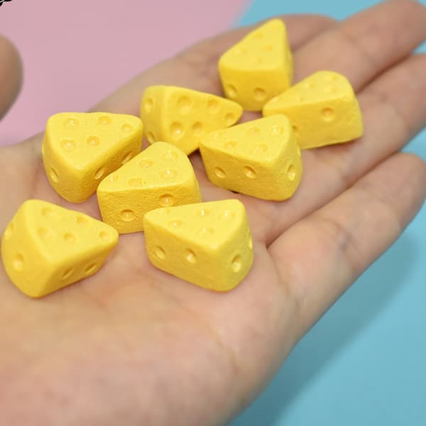 Triangulär Cheesecake-bit 10 st Miniatyrfigur för Dockhus Köksscen