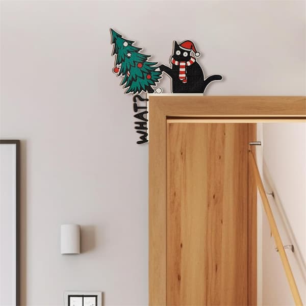 Juletræsdekoration i træ med sorte katte og kunst