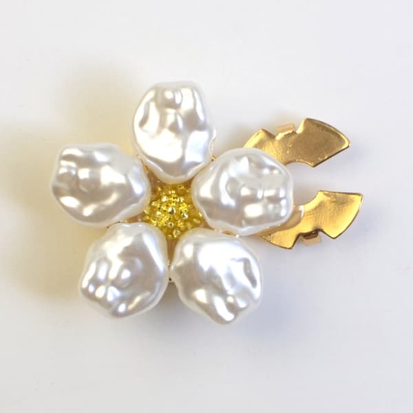 Eleganta metallskjortknappar blomform sofistikerad design legeringstextur