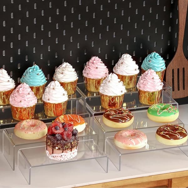 Pakke med 5 akryl display-risere til cupcake-figurer og samleobjekter