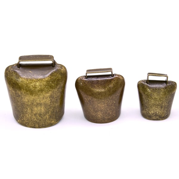 Kreatursgård Hög Ljud Klocka Lång Distans Häst Får Klockor för Jul Dekor, 4 Färger Silver Large