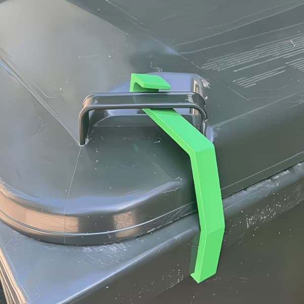 Praktisk plastlocklås för sopkärl Ventilationsklämmekanism