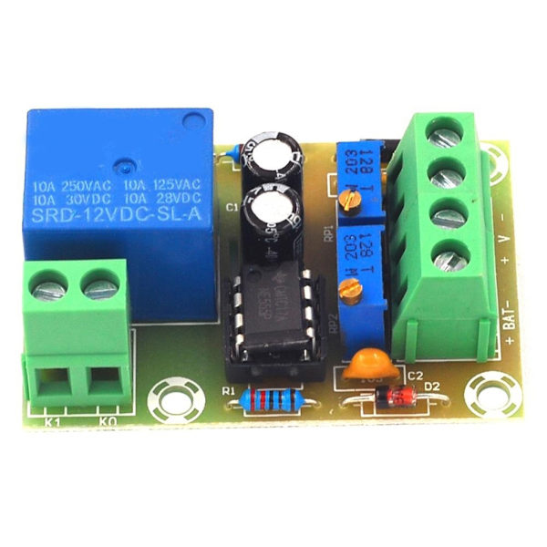 Automatisk 12V batteriladersystem starter lading ved 10.5V og slutter ved 14.8V