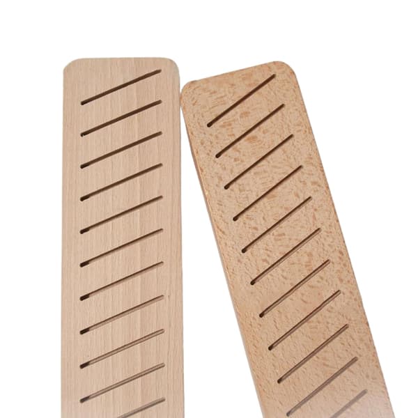 Broderitrådplater Holder og 12 stk. Plasttrådspoler Sett