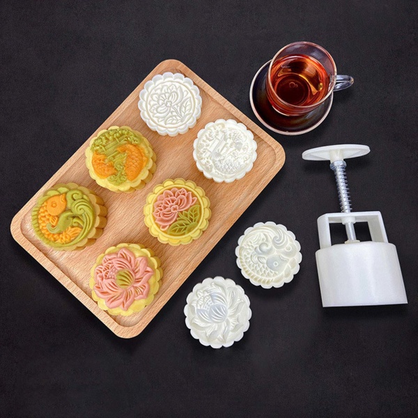 100 g gör-det-själv 3D Mooncake-formar Mooncake-stämplar Press Safe Moon Tårtatillbehör Lotus- och karpformade för midhöstfestivalen