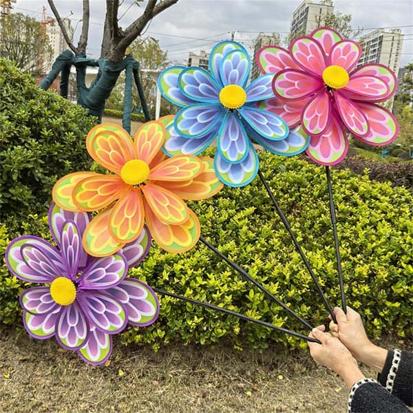 Dobbeltlags roterende blomstervindmølle i plast for utendørs lek 2 stk
