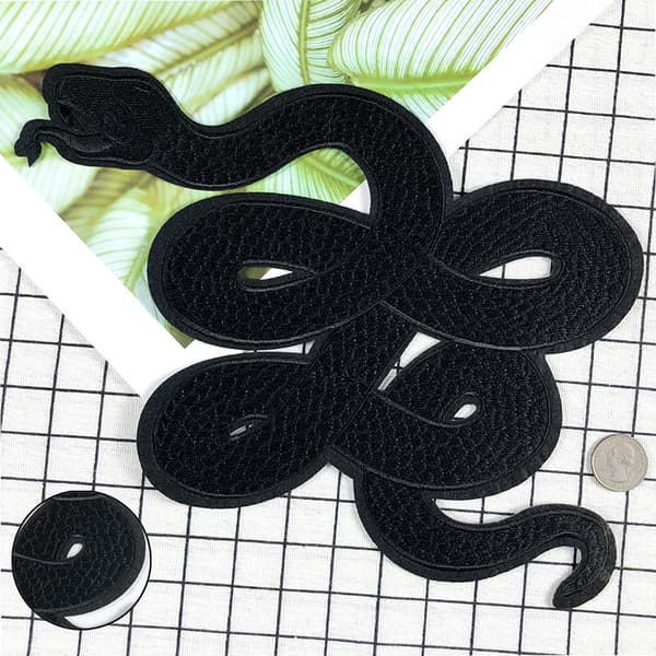 Mode Orm Logo Märken för Kläder Ryggsäck DIY Sy Strykning