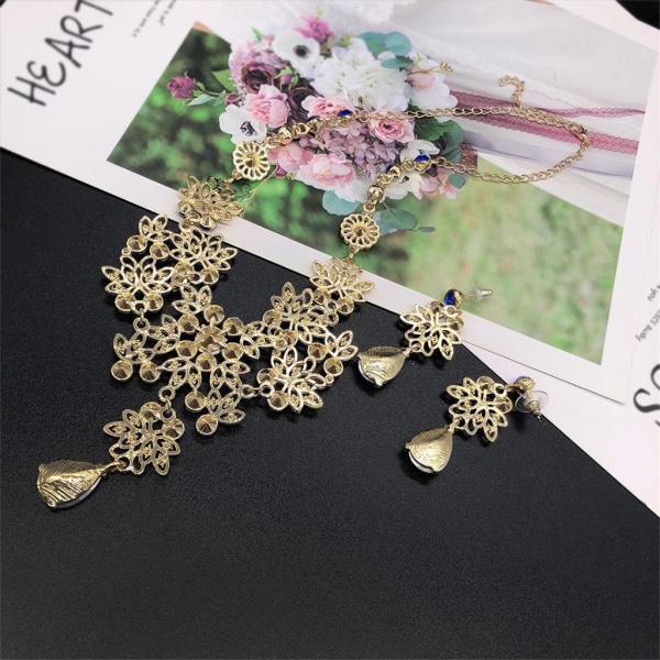 3 st Fashion Flower Shape Smycken Set för Creative Flower Shape Hänge Halsband Stud Örhänge Crown Crown Hiphop Smycken