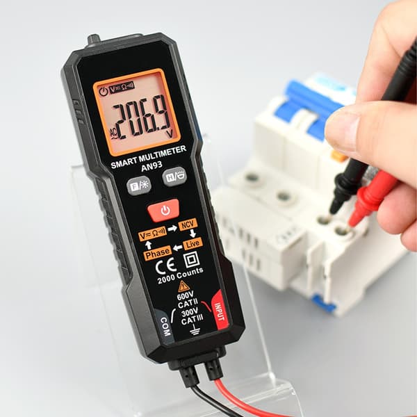 Lettlest multimeter, lite multimeter for husholdnings- og laboratorietesting