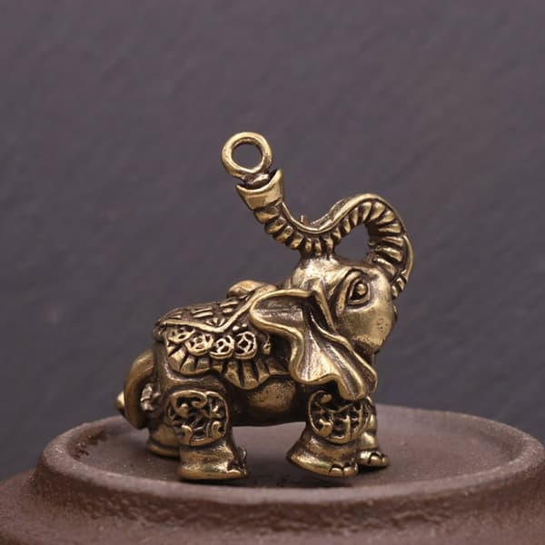 Solid messing elefant hengende ornament anheng som symboliserer lykke og visdom