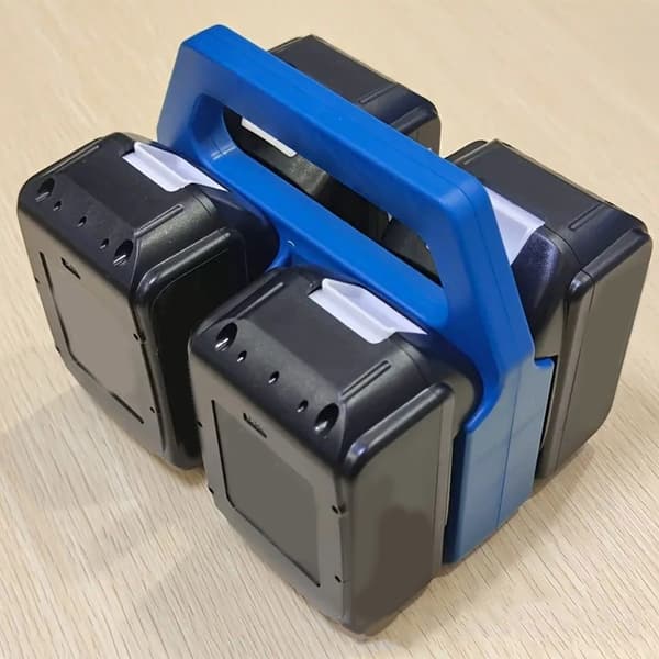 Universal 18V batteriopbevaringsholder i plast med bærbart håndtag