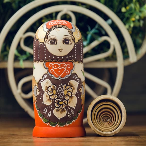 10-lagers handgjorda Matryoshka samlarobjekt ryska \"nesting dolls\" souvenirpresenter
