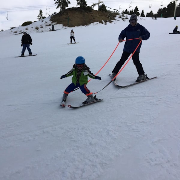 Copilots Ski Trainer - Ett smart sätt att börja åka skidor Black