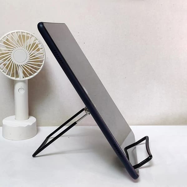 Enkel Elegant Metalholder til Smartphones Tablets E-læsere
