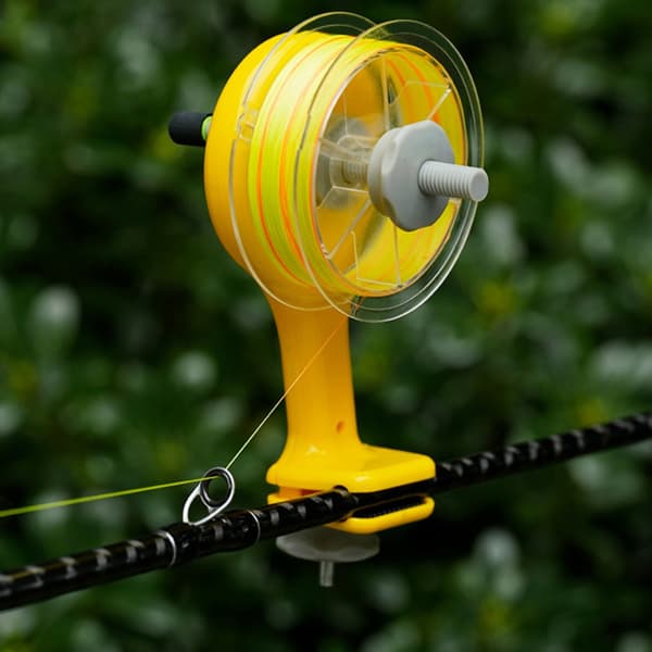 Snellespole for jevn vikling på baitcasting-sneller