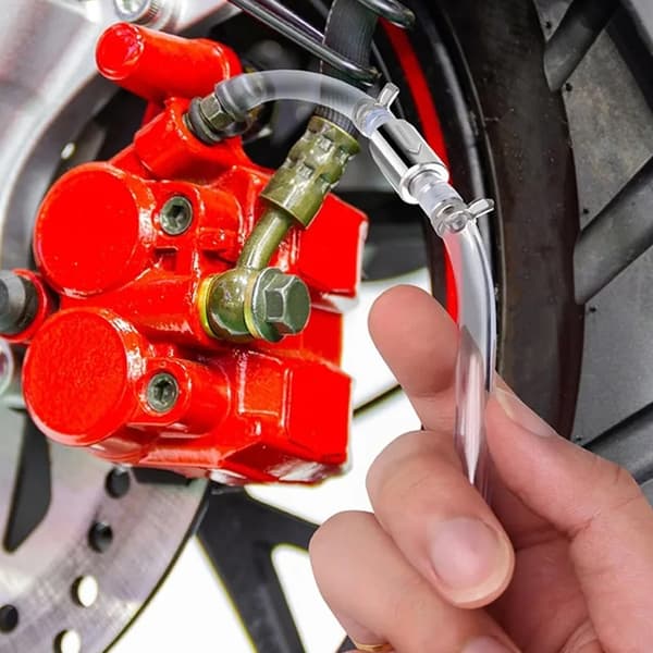 Universal motorcykelbremsevæskeudluftningsværktøj med kontraventiler