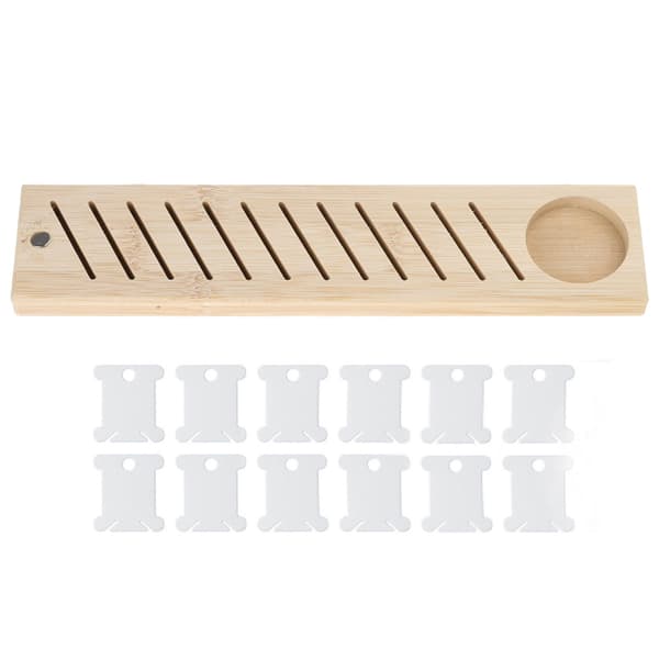 Broderitrådplater Holder og 12 stk. Plasttrådspoler Sett