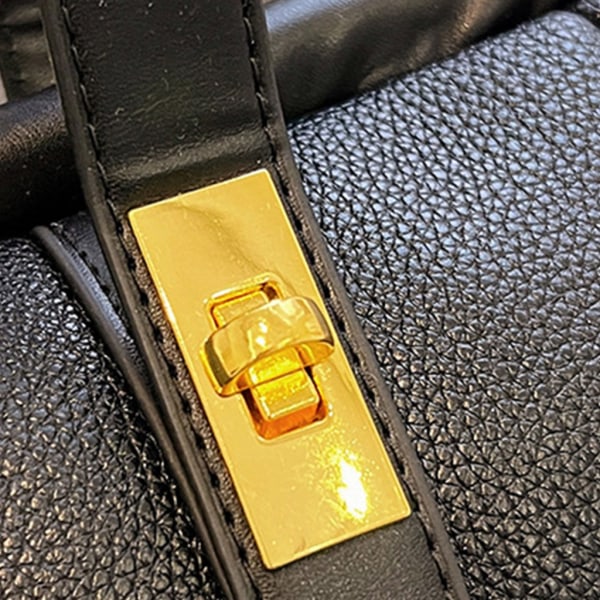 Modern och elegant PU-handväska i koreansk stil axelväskor för dagligt bruk Brown