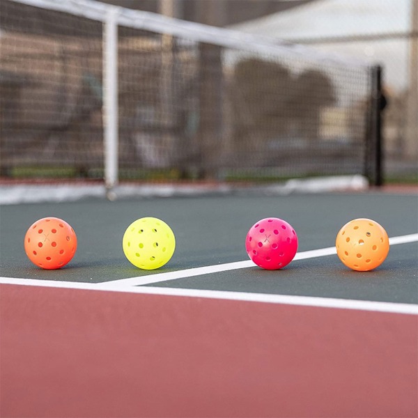 Pickleballbollar 40 hål små borrade hål, hållbar och konsekvent studs Orange