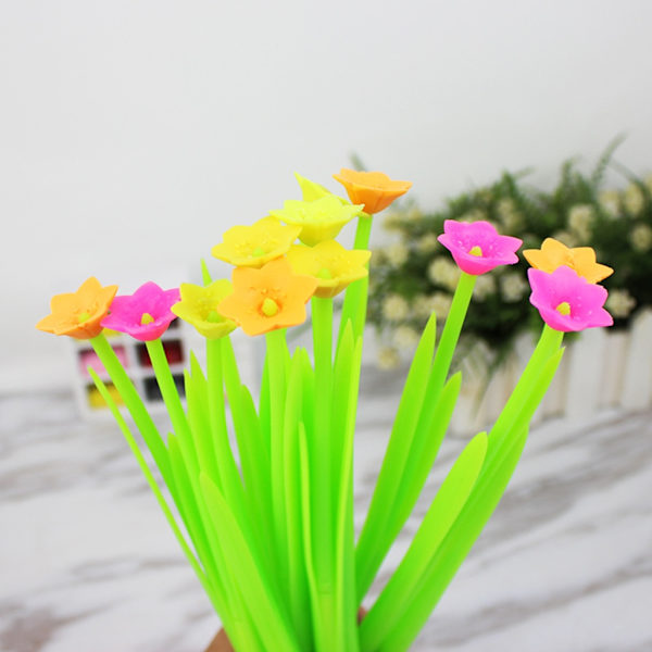 12 kpl Flower Geel Ink Pen Narcissus kirjoituskynä Joulusukkatäyteaineet Poika Tyttö Joulujuhliin