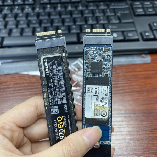 Professionell M.2 SSD-adapter för högfrekvenstestning Ingen drivrutin behövs Black - SATA