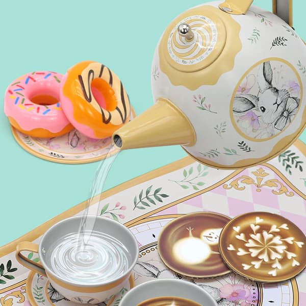 Barn leker samling i oppbevaringsboks og morsomt tilbehør