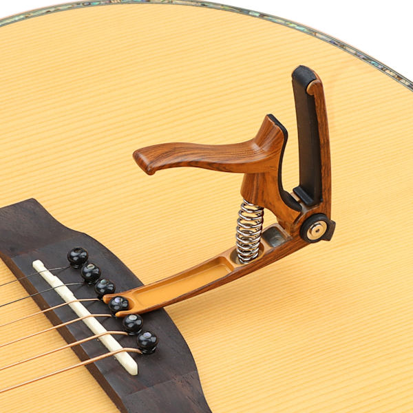 Gitarr Capo för akustisk elgitarr ukulele, 4 i 1 Capo med plektrumhållare
