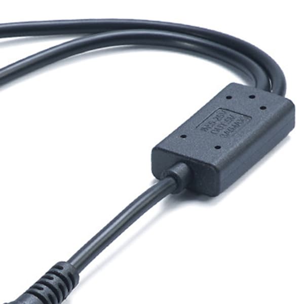 DC5.5x2.1mm til dobbelt USB-strømadapterkabel til opladning af 2 enheder