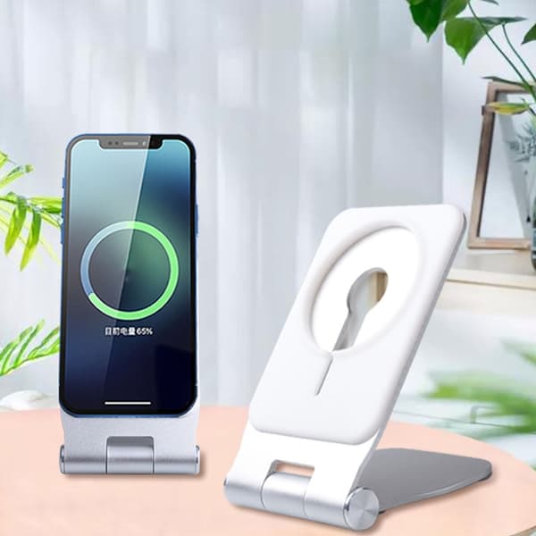 Solid telefonholder i aluminium med antiskli-base, perfekt for bruk på skrivebord og seng