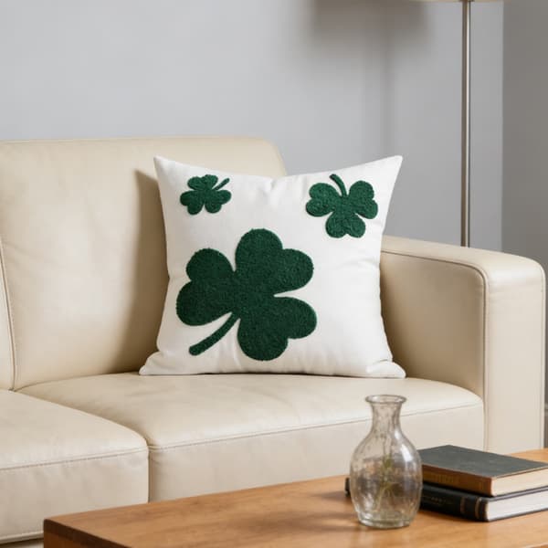 Grön. Patricks Day klöver broderade dekorativa örngott