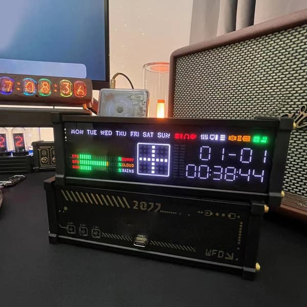 Ainutlaatuinen USB-valeputkikello retrodesignilla