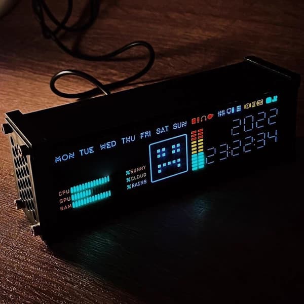 Ainutlaatuinen USB-valeputkikello retrodesignilla