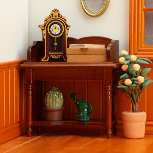Elegant Trædukkehuse Bord Miniature Stue Møbler Skrivebord Display