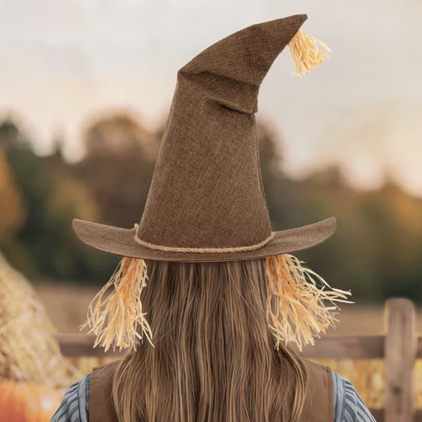 Uhyggelig design heksehat til kvinder til Halloweenfester og temaforsamlinger