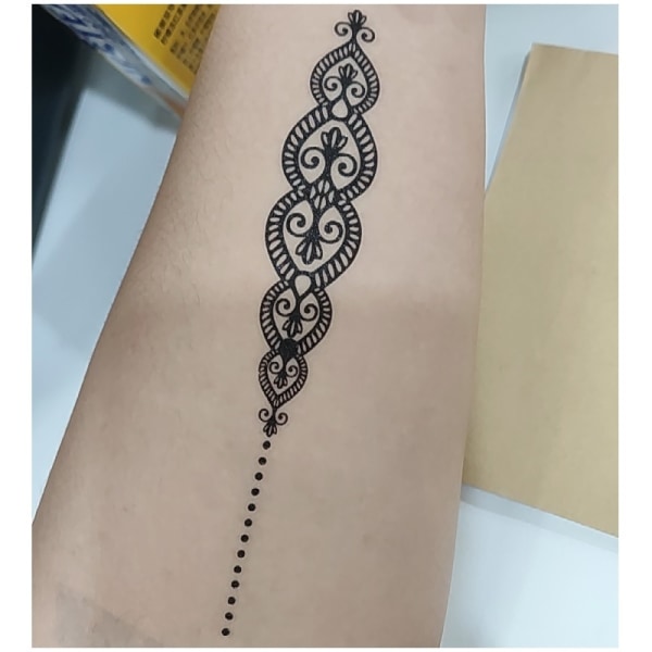 Sort fjer Mandala Art Midlertidige tatoveringsmærker - 10 ark