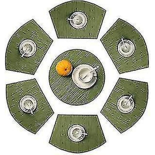 Set of 7 Wedge Placemats with Centerpiece - Heat Resistant and Washable Green