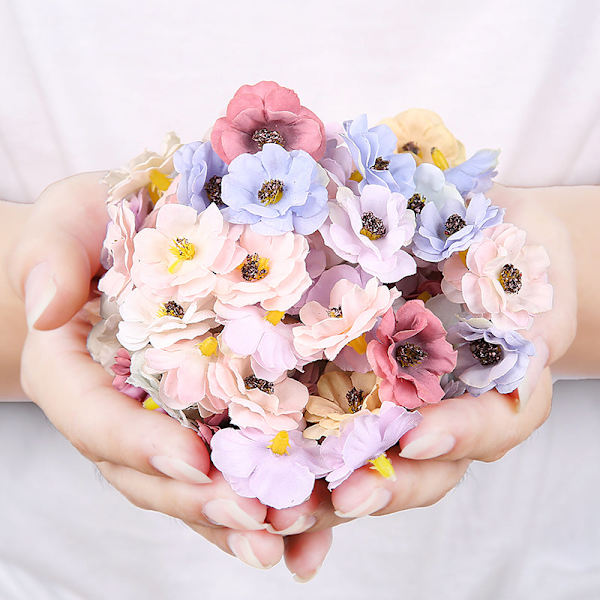 30 stk. 3 cm Flerfarvede Tusindfryd Blomsterhoveder Mini Kunstige Silkeblomster til Bryllup Hjem Dekoration Julekrans Scrapbooking MULTI