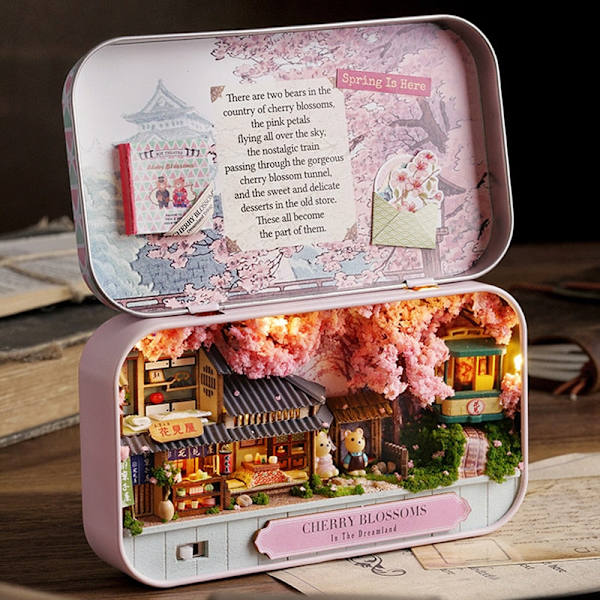 Boxteater Mini Dockhus Prefabricerat Miniatyr DIY Dockhus Kit Möbelfodral Leksaker För Barn Födelsedagspresenter Q008