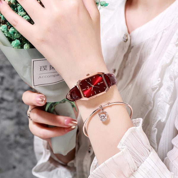 Trendig Enkel Casual Klocka med Bälte Kalender Dam Quartz Vattentät Klocka Chinese red