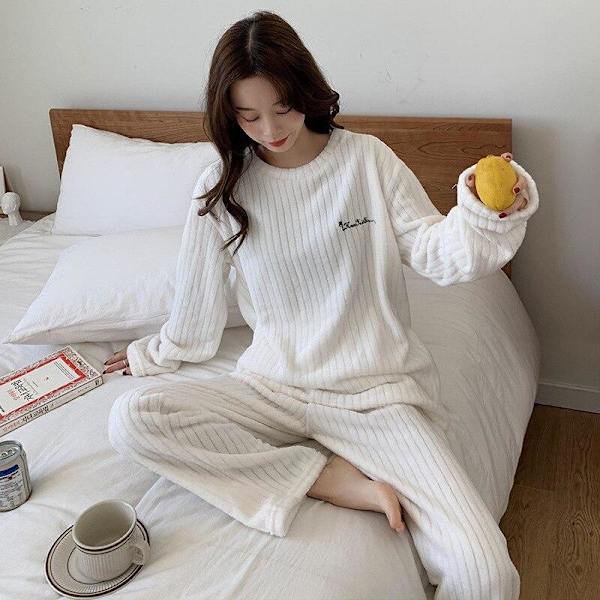 Vinter Varme Flanel Dame Pyjamas Sæt Plys Fløjl Langærmet Nattøj Koral Fleece Piger Hjemmetøj White