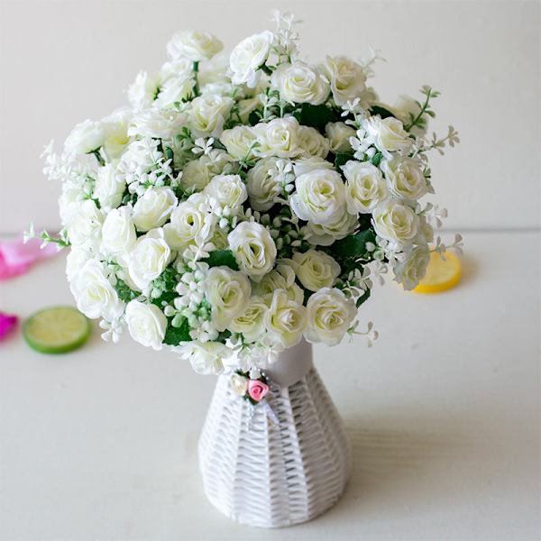 15 Huvuden Mini Rosor Bukett Konstgjord Blomma Bröllopsscen Layout Falska Blommor Vardagsrum Skrivbord Jul Heminredning Tillbehör White