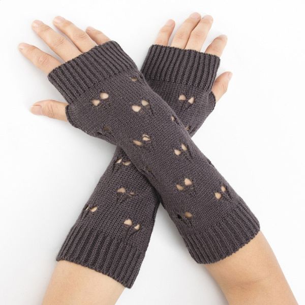 Stickade armvärmare för damer, mode handvärmare, vinterhandskar, virkade armar, ihåliga hjärtvantar, varma fingerlösa handskar Red One Size