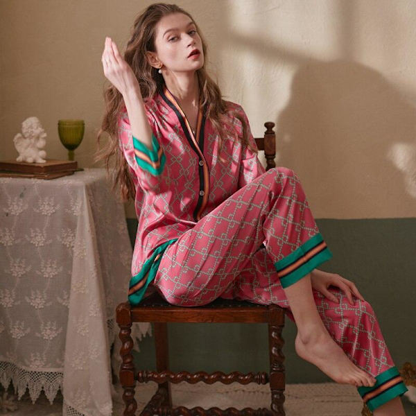 Kevään uuden tyylin pitkähihainen naisten pyjamasetti jääsilkistä, painettu muoti yöpuku Red XXL