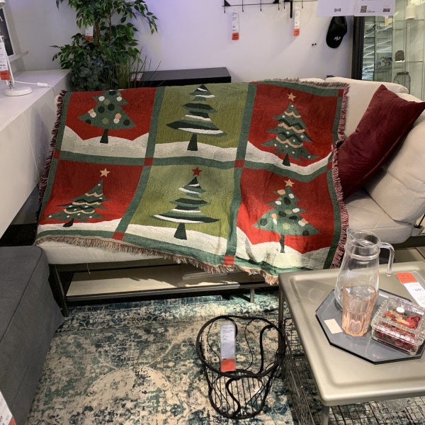 Hyvää Joulua Orava Mänty Huopa Seinävaate Seinäkoriste Sohva Pyyhe Garland blanket 130X160cm blanket